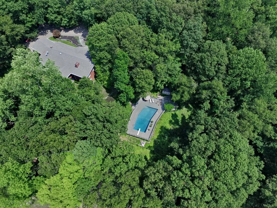 3 Highwood Place, Alpine — aerial over the residence and pool
